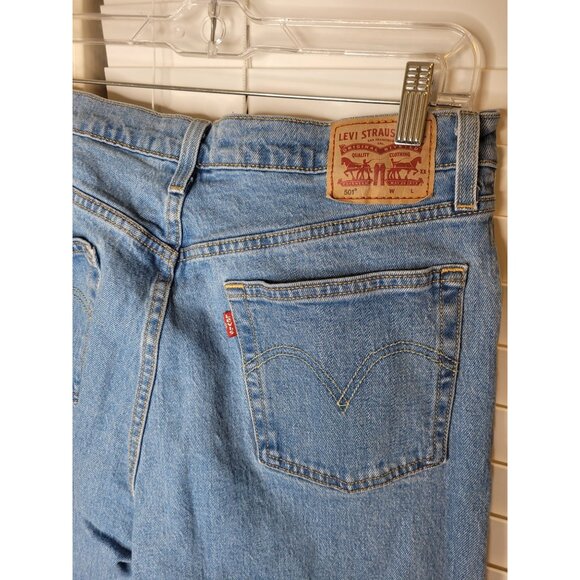 Levis 501 Original Fit Button-Fly Jeans W31 L26 Light Wash - Picture 6 of 6
